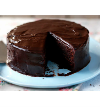 Small 1 lb (1/2 kg). Chocolate cake and chocolate icing (substitutions may apply if item not available)