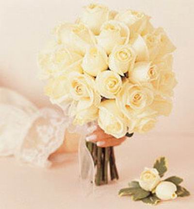 24 white Roses in wedding