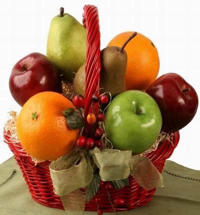 Basket of 2 Oranges, 2 Pears, 2 red Apples and 1 green Apple.