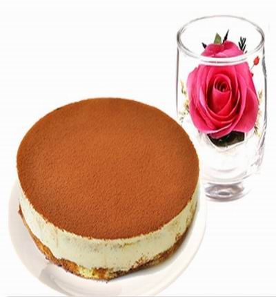 Tiramisu & preserve rose